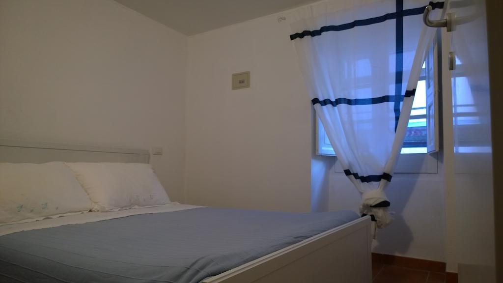 H24 Vacanze Lejlighed Villanova Monteleone Værelse billede